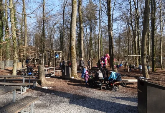 2005 – Kinderspielplatz